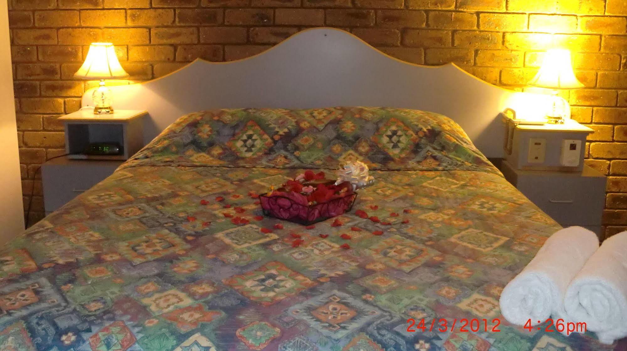 Tooleybuc Motel Экстерьер фото